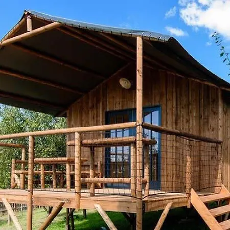 Cabane, Animaux Ok - 5 Pers. - Api-1-52-2629 مكان تخييم Saint-Amand-de-Coly